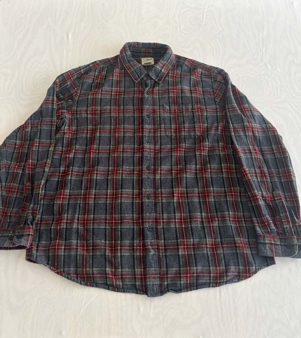 L.L.Bean Traditional Fit Gray Red Plaid Cotton Flannel Shirt Men's XL-Reg